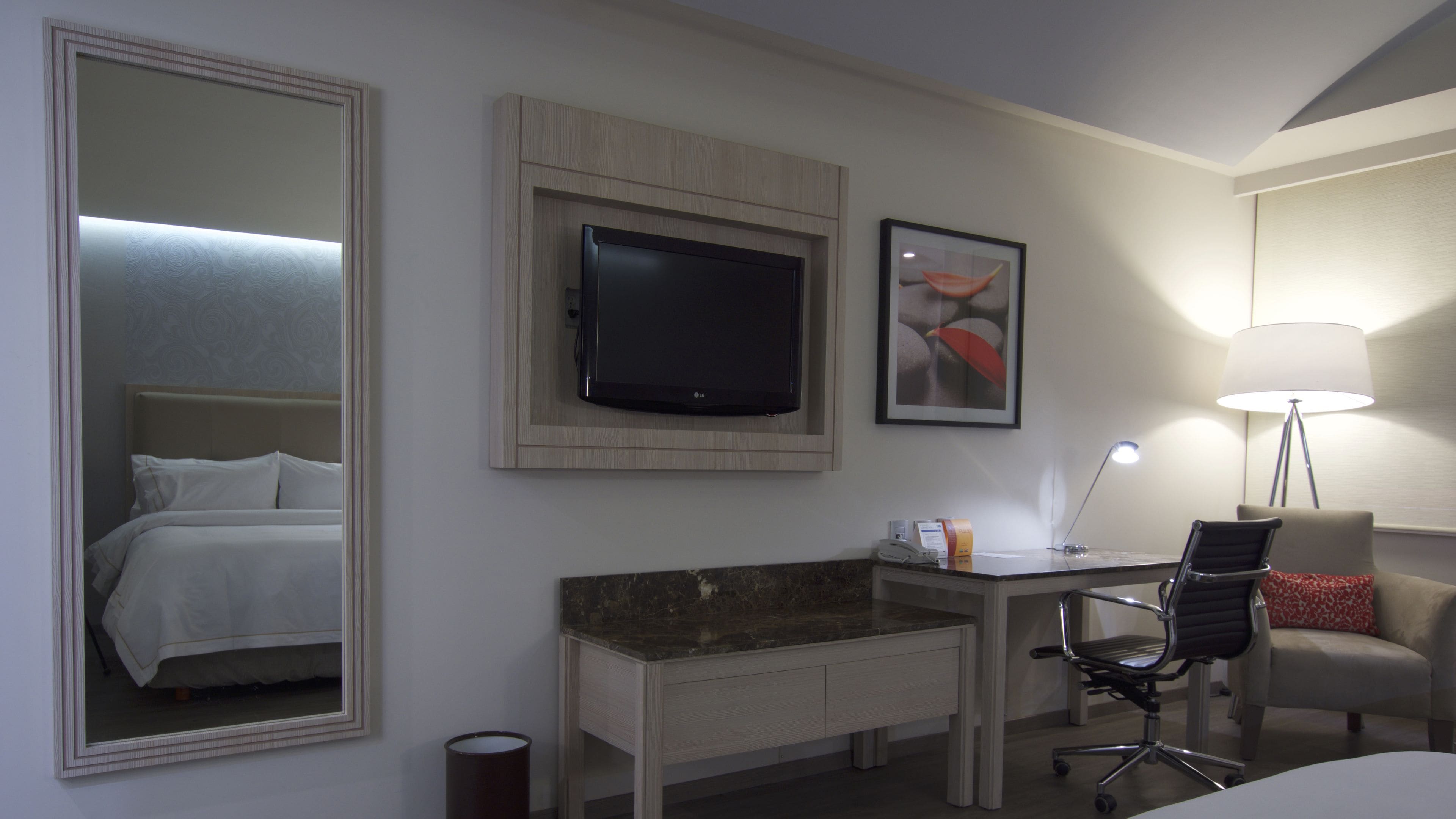 Photo - Holiday Inn Express Mexico- Toreo by IHG