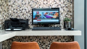 Business centre - Leonardo Hotel Munich City South (Munich)