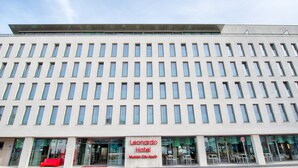 A hotel building with a modern facade, multiple windows, and a sign for 'Leonardo Hotel Munich City South'. - Leonardo Hotel Munich City South (Munich)