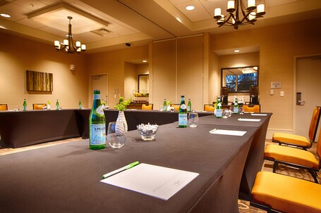 Courtyard by Marriott Pigeon Forge - Image 39