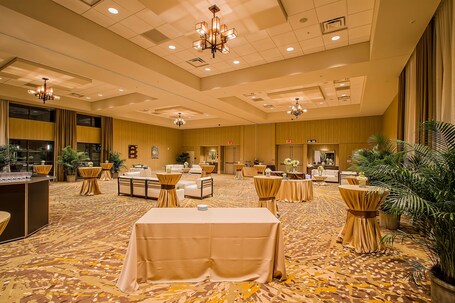 Courtyard by Marriott Pigeon Forge - Image 129