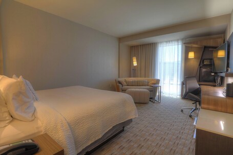 Courtyard by Marriott Pigeon Forge - Image 149