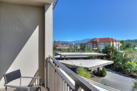 Courtyard by Marriott Pigeon Forge - Image 114