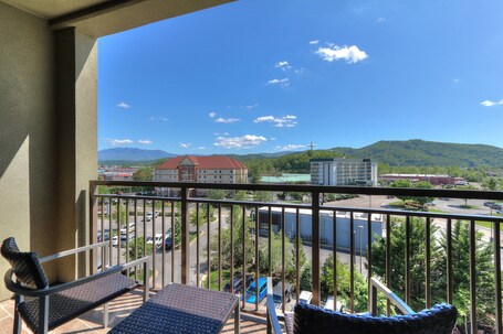 Courtyard by Marriott Pigeon Forge - Image 105