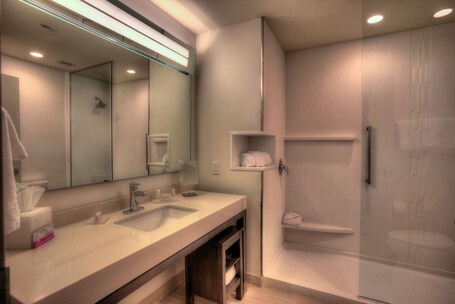 Courtyard by Marriott Pigeon Forge - Image 56