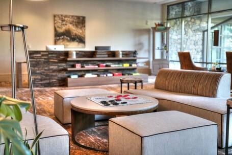 Courtyard by Marriott Pigeon Forge - Image 77