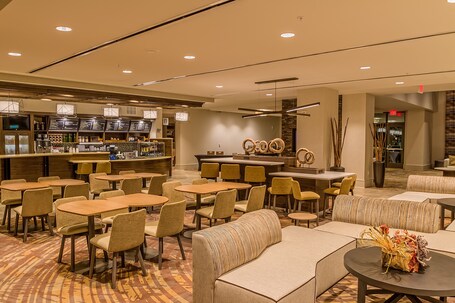 Courtyard by Marriott Pigeon Forge - Image 23
