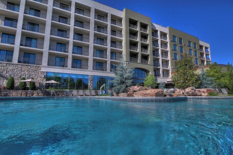 Courtyard by Marriott Pigeon Forge - Image 95