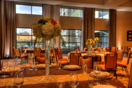 Courtyard by Marriott Pigeon Forge - Image 25