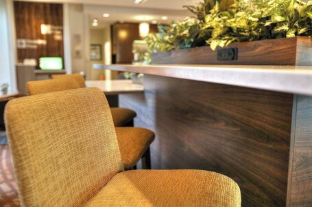 Courtyard by Marriott Pigeon Forge - Image 11