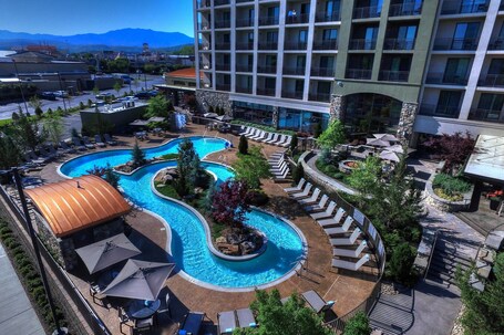 Courtyard by Marriott Pigeon Forge - Image 49