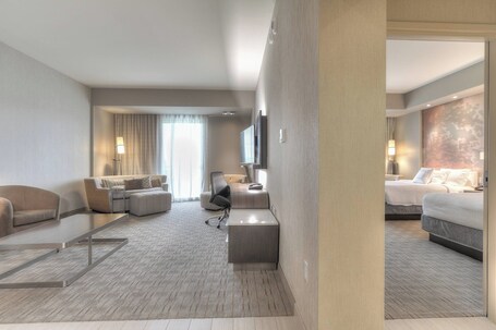 Courtyard by Marriott Pigeon Forge - Image 119