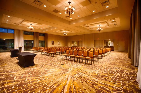Courtyard by Marriott Pigeon Forge - Image 58