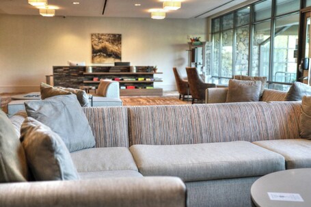 Courtyard by Marriott Pigeon Forge - Image 63