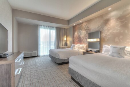 Courtyard by Marriott Pigeon Forge - Image 108
