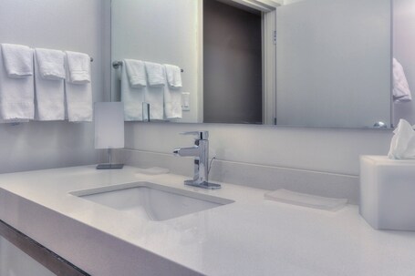 Courtyard by Marriott Pigeon Forge - Image 42