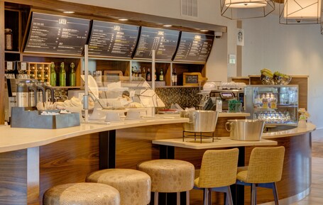 Courtyard by Marriott Pigeon Forge - Image 13