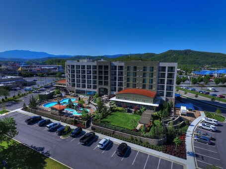 Courtyard by Marriott Pigeon Forge - Image 21
