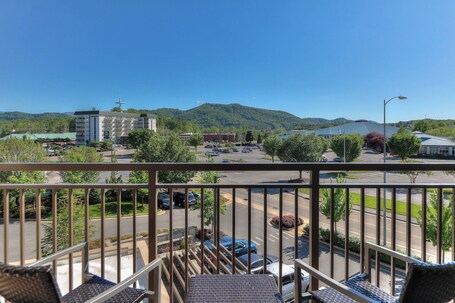 Courtyard by Marriott Pigeon Forge - Image 144