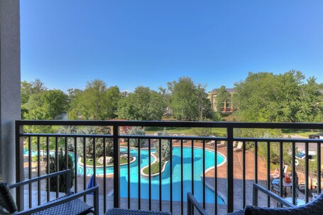 Courtyard by Marriott Pigeon Forge - Image 97