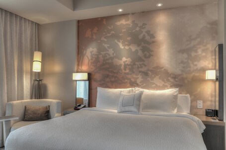 Courtyard by Marriott Pigeon Forge - Image 43