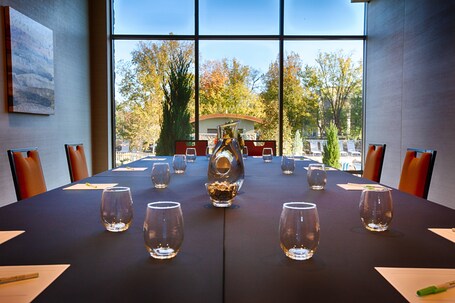 Courtyard by Marriott Pigeon Forge - Image 27