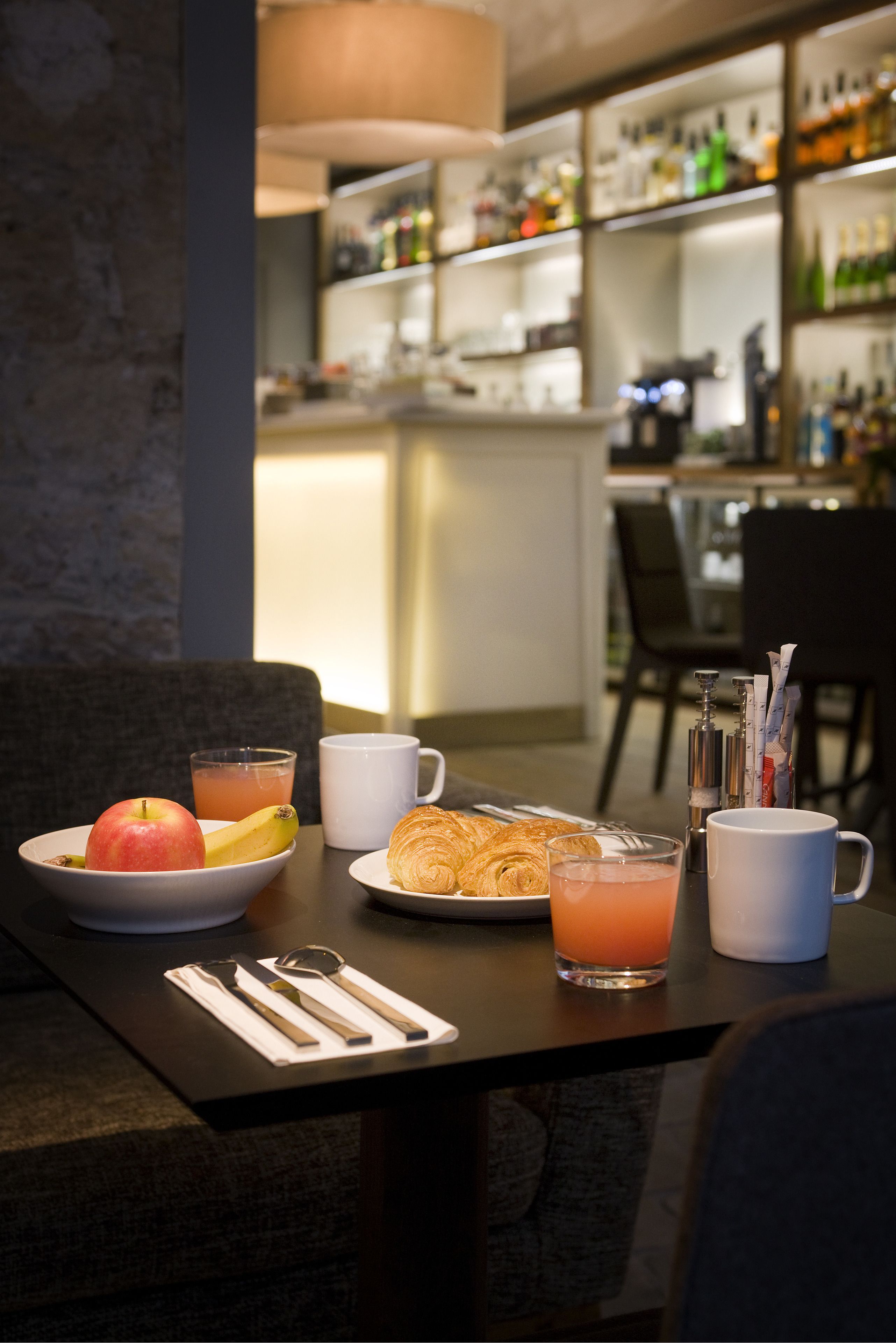 daily buffet breakfast (eur 23 per person)
