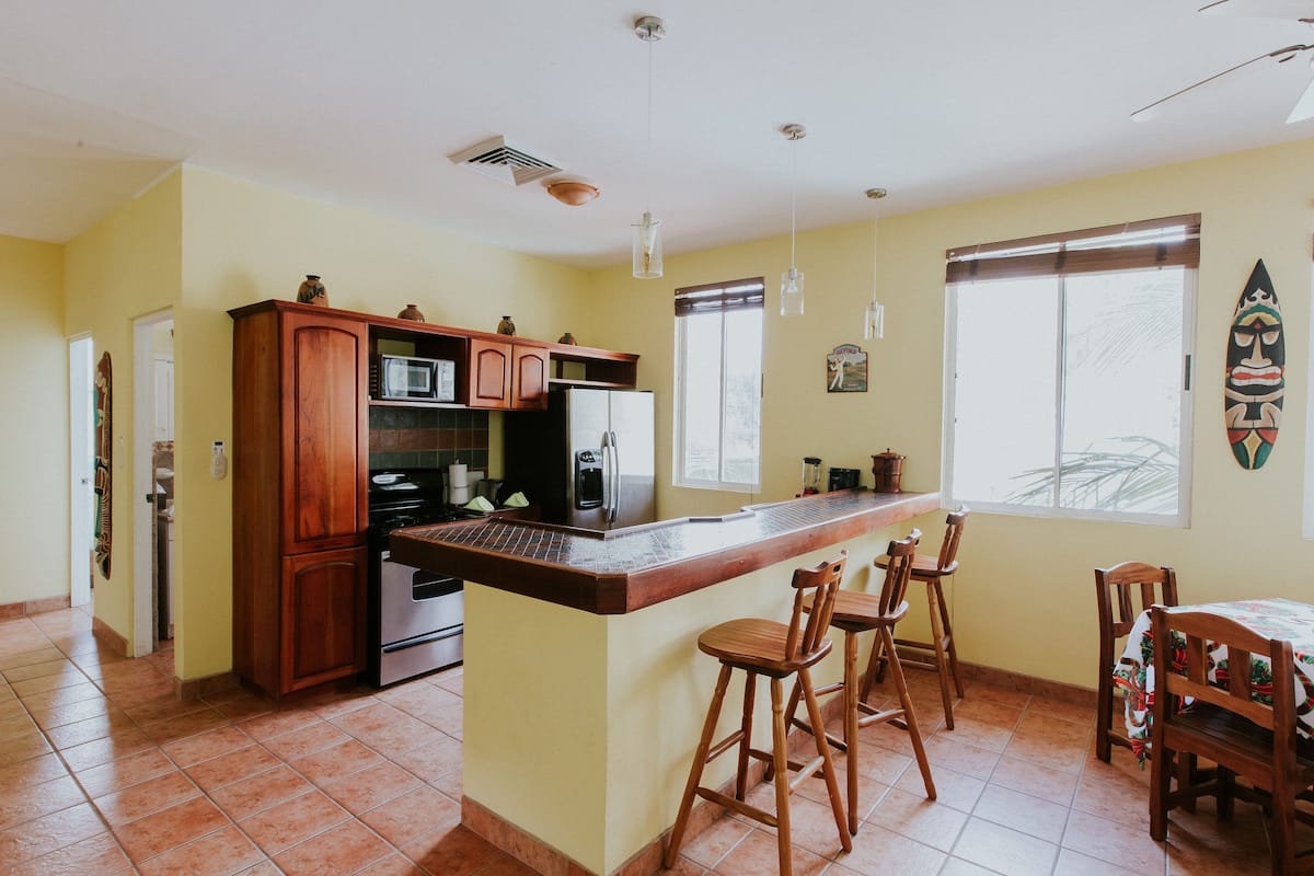 Ara Macao House | Cocina básica privada | Frigorífico y cafetera o tetera