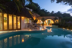 Villa Las Palmas | 高級寝具、セーフティボックス (室内)、ベッドシーツ