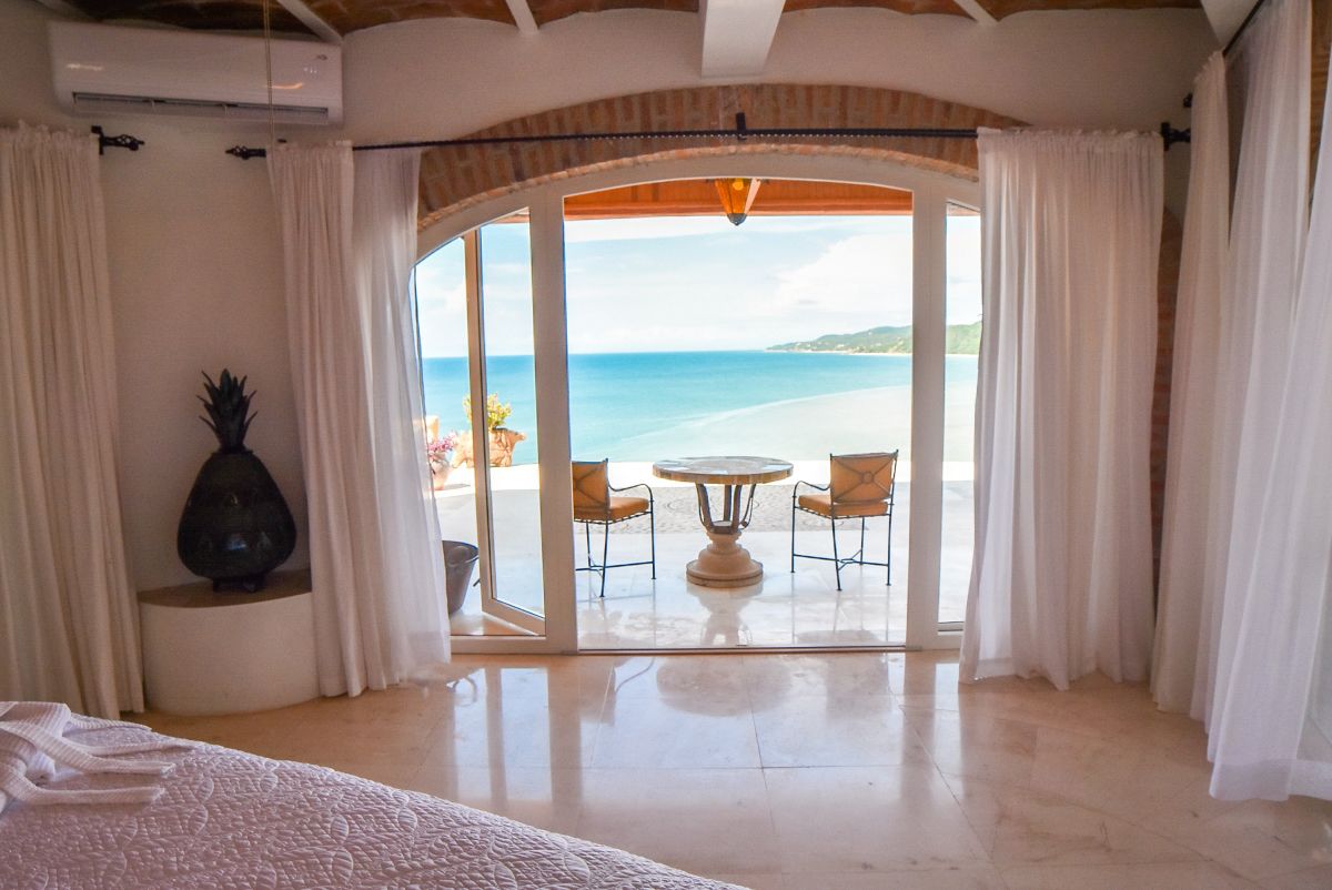 luxury suite, 3 bedrooms, non smoking (la gran villa) | balcony