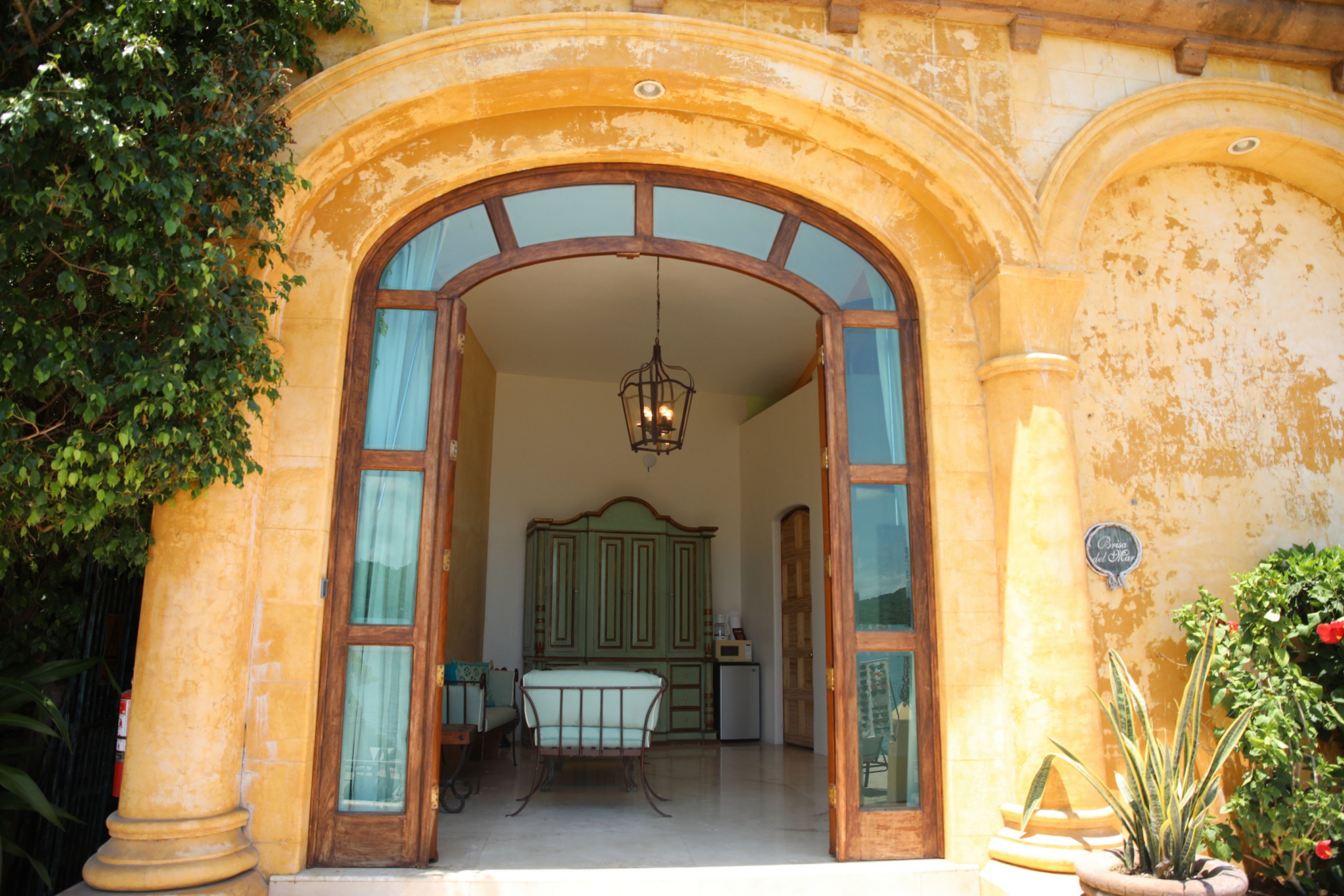 villa brisa del mar | premium bedding, in-room safe, bed sheets