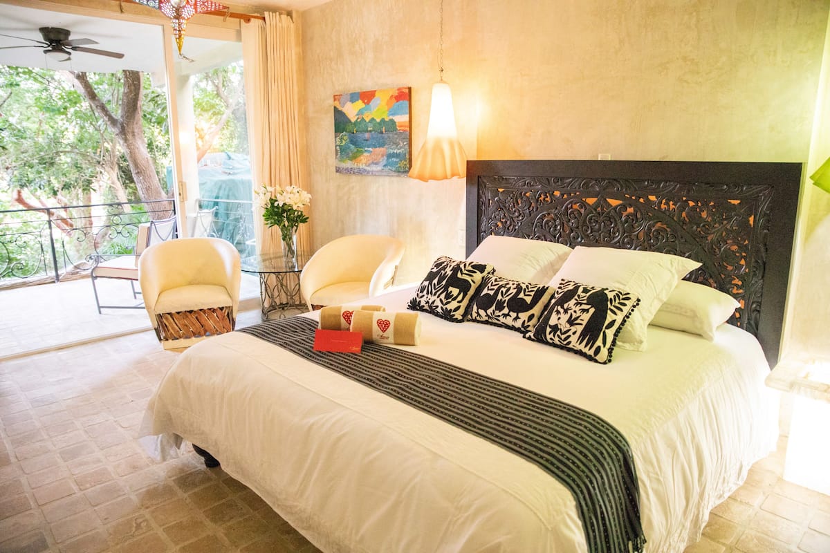 Villa Papelillo | Premium bedding, in-room safe, bed sheets