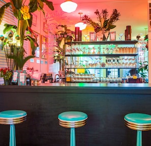 Bar (in der Unterkunft)