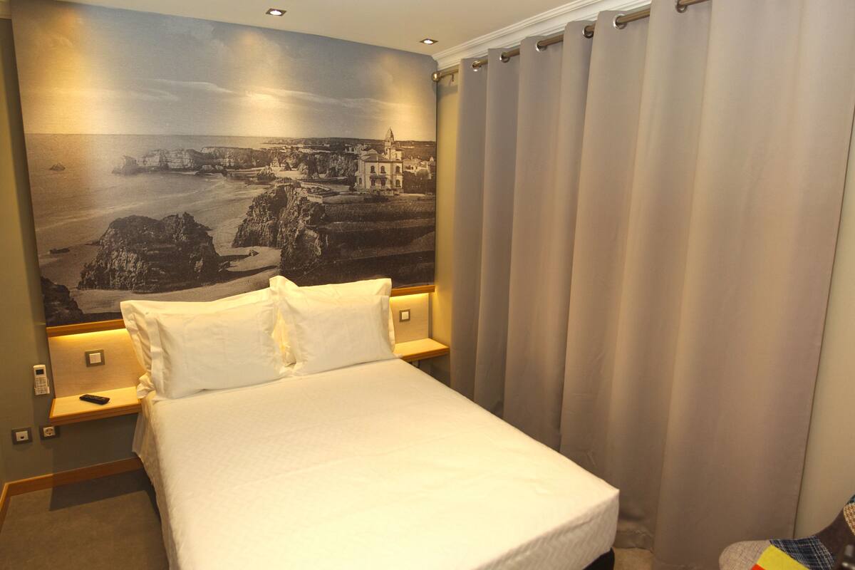 Habitación doble superior, vistas al lago (Praia da Rocha) | Sábanas italianas Frette y ropa de cama de alta calidad