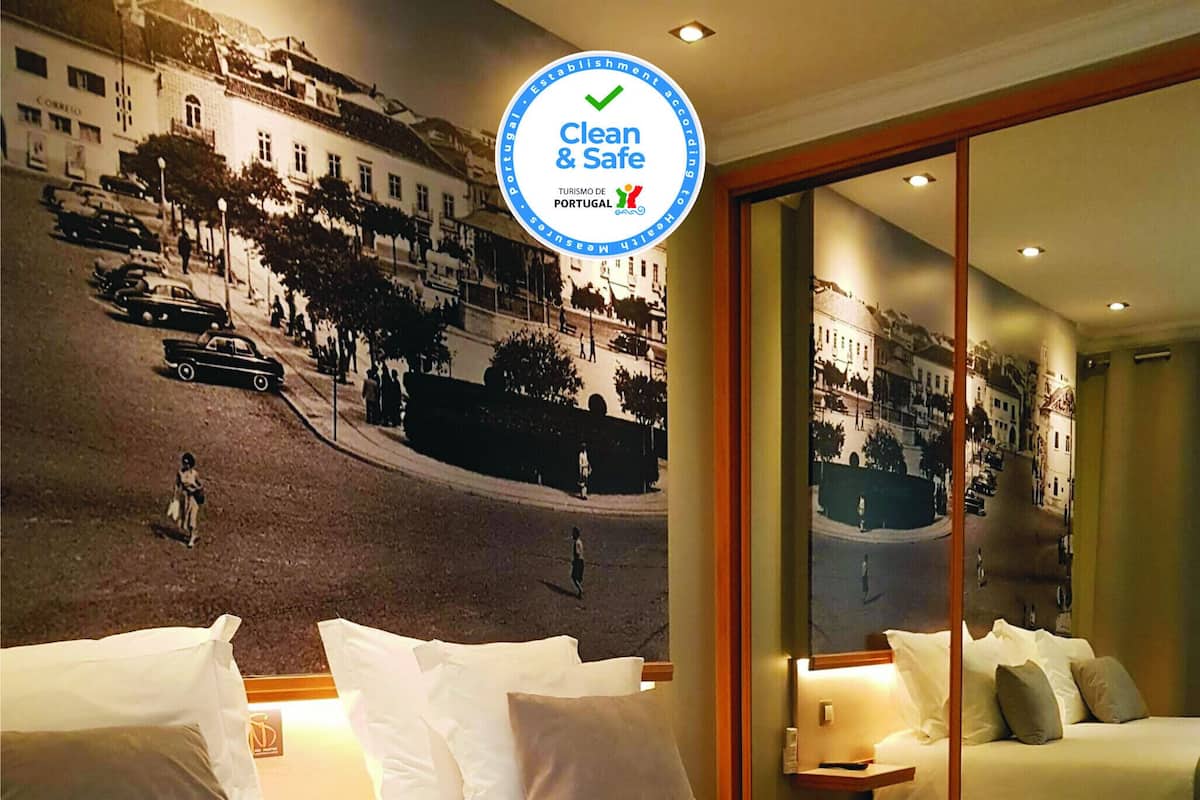 Superior Triple Room, Balcony, City View (Portimão) | Frette Italian sheets, premium bedding, down comforters