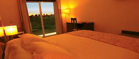 Minibar, desk, soundproofing, rollaway beds