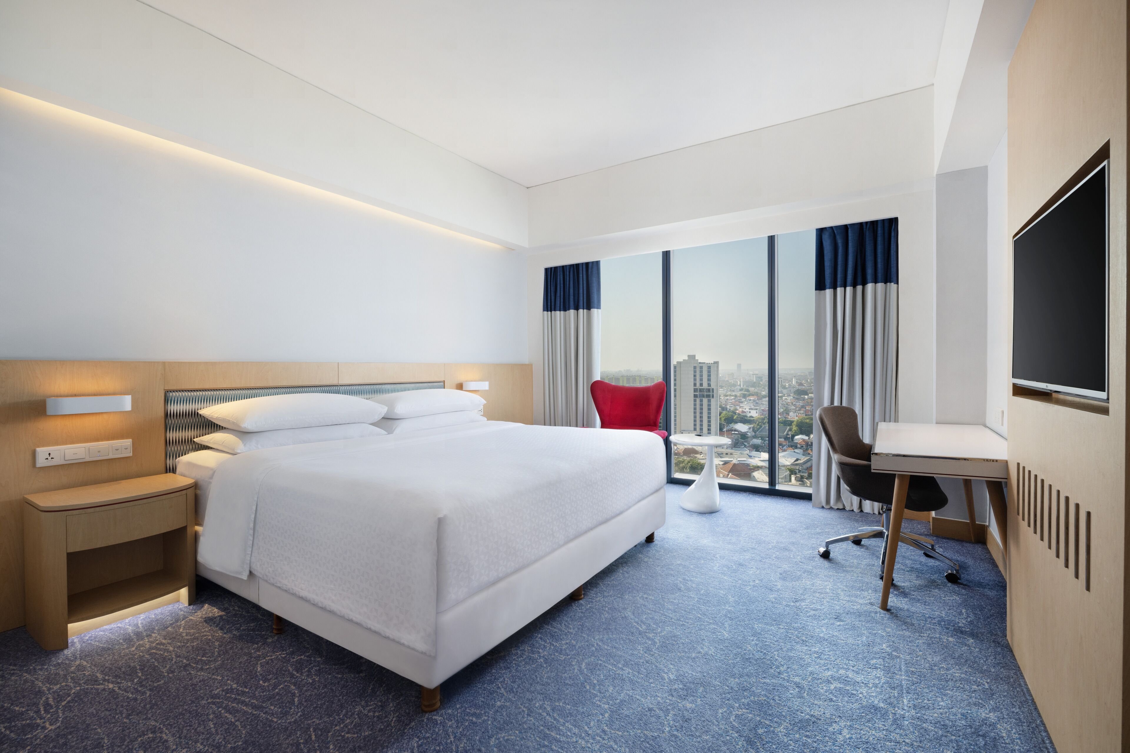 Ropa de cama de alta calidad y minibar 