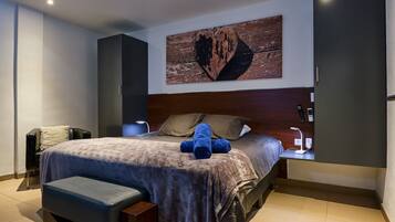 Tabla de planchar con plancha