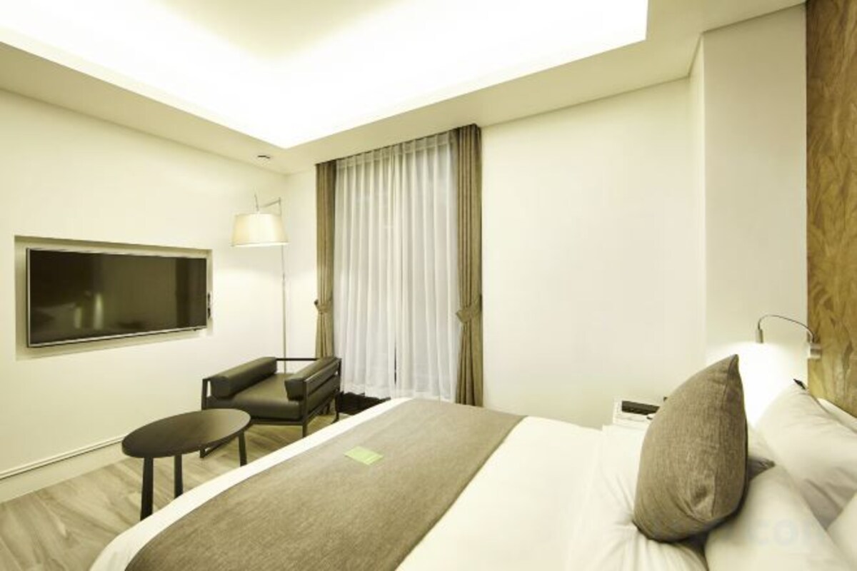 Standard Room (No Parking)