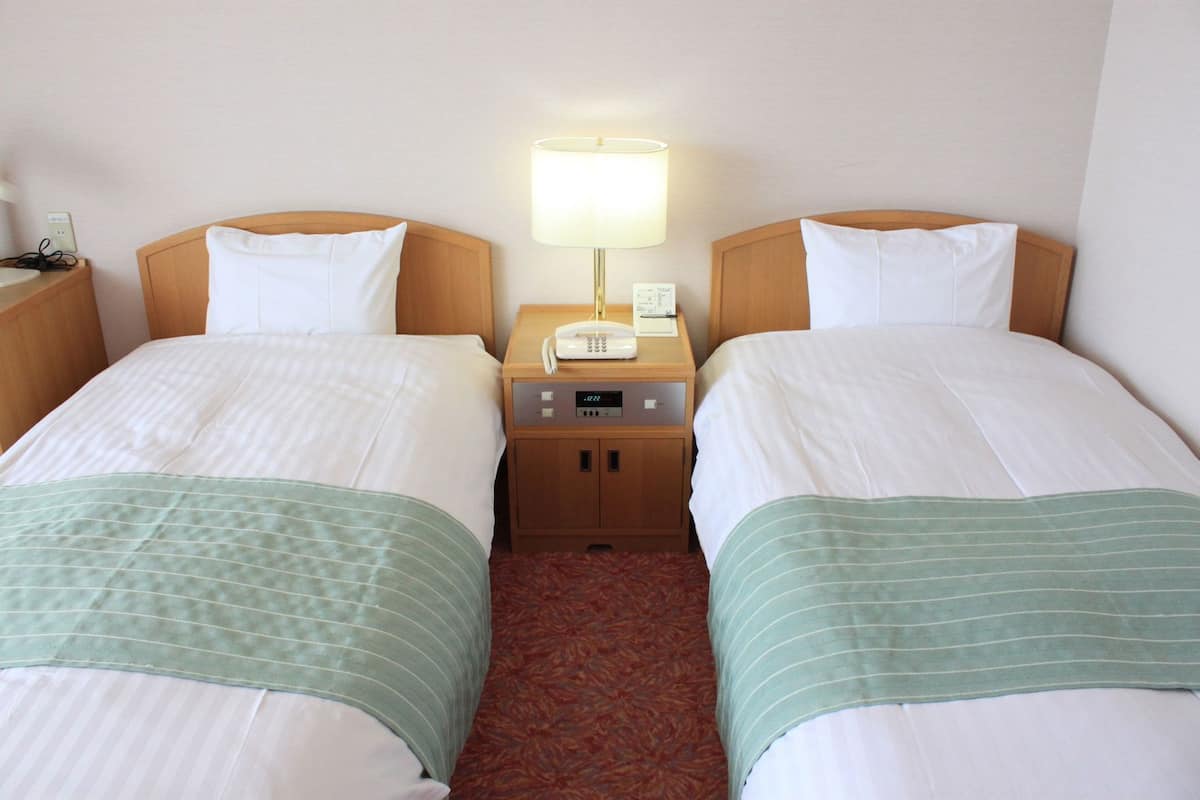 In-room safe, desk, free WiFi, bed sheets