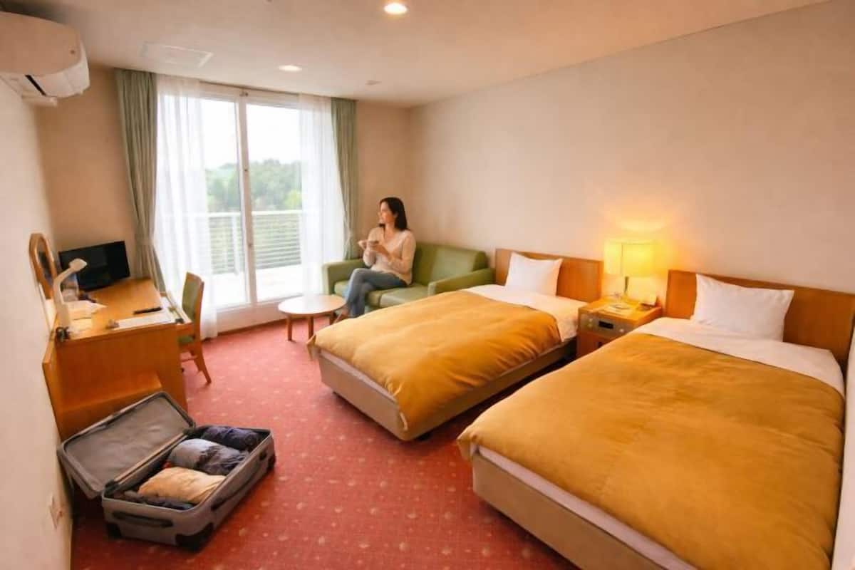 In-room safe, desk, free WiFi, bed sheets