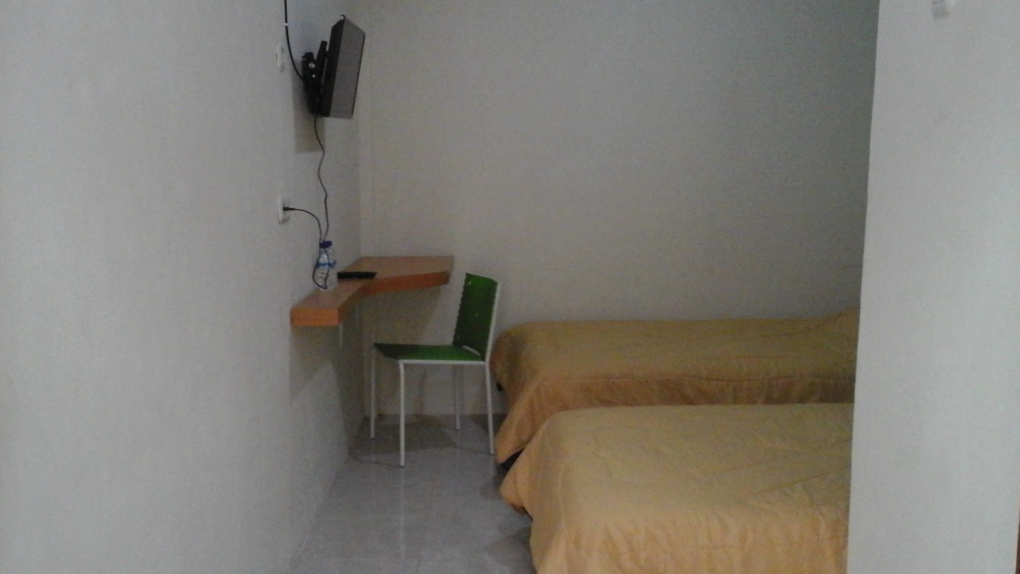 standard twin room, 2 single beds