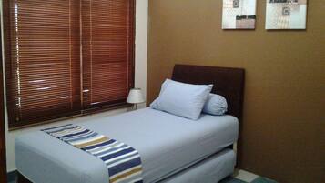 Kilo | Desk, iron/ironing board, free WiFi