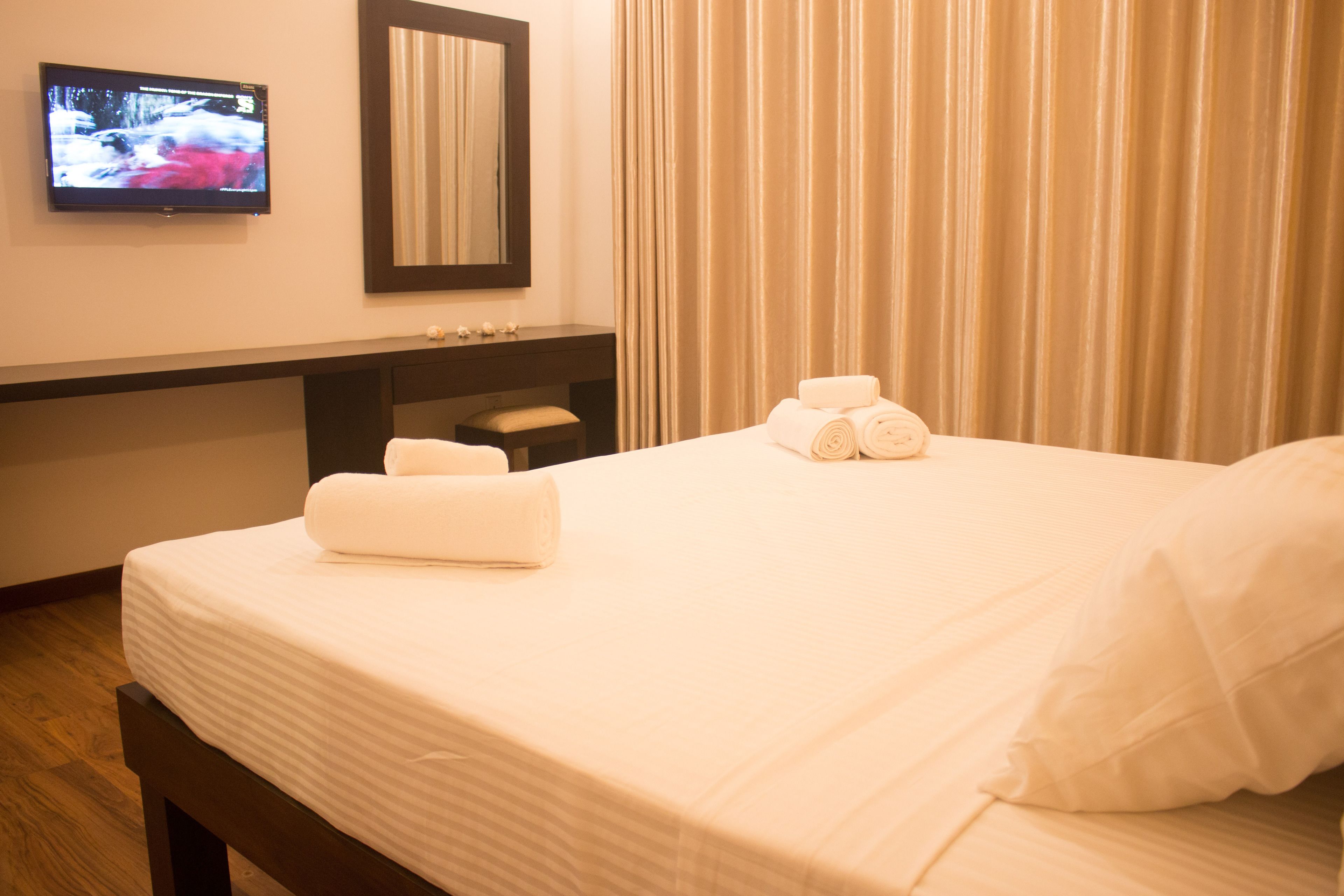 standard room | 1 bedroom, desk, iron/ironing board, rollaway beds