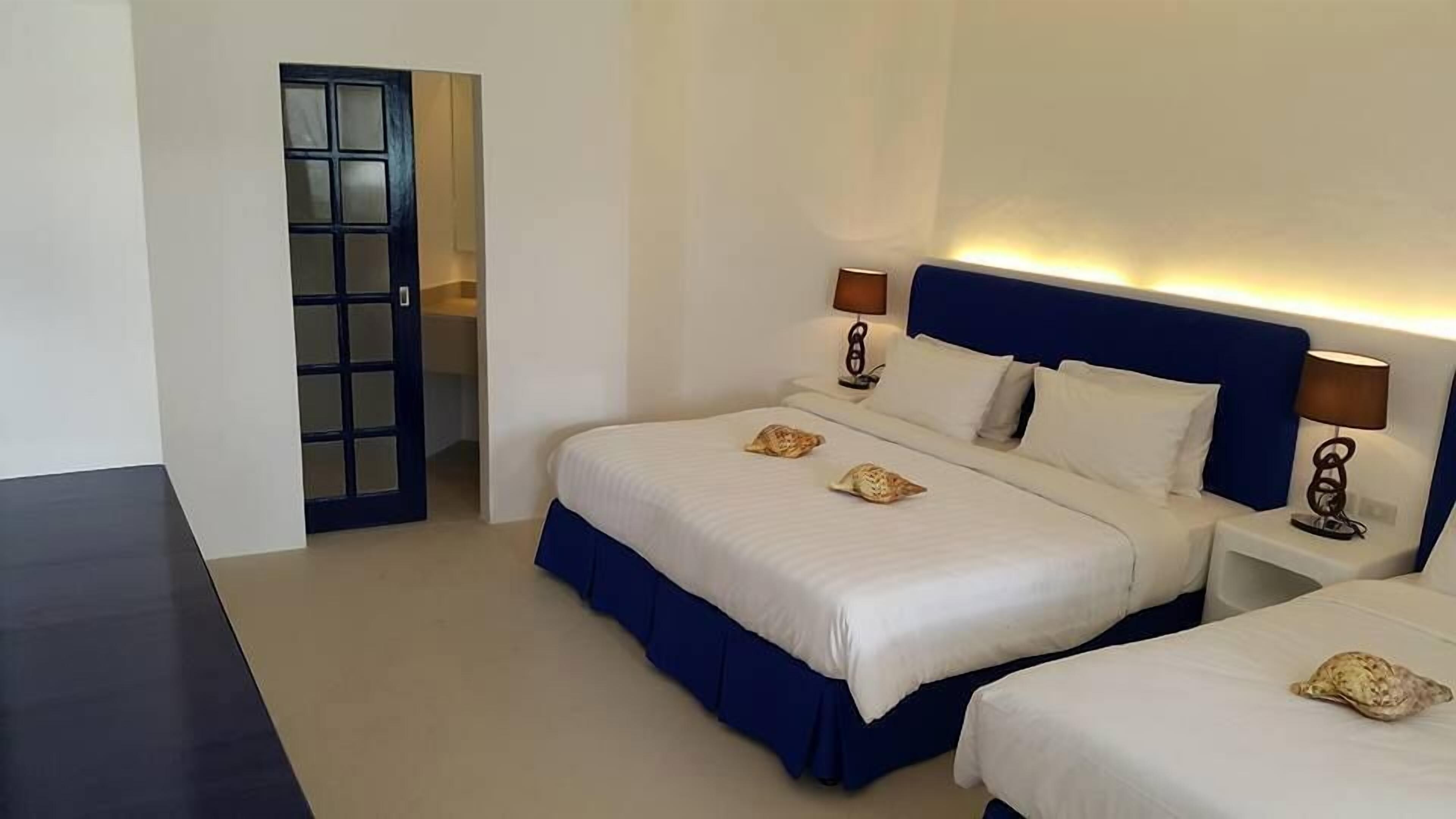 minibar, in-room safe, desk, soundproofing