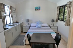 雙人房 | 高級寢具、書桌、熨斗/熨衣板、免費無線上網