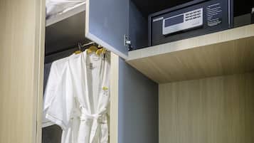 Luxury Room | Room amenity