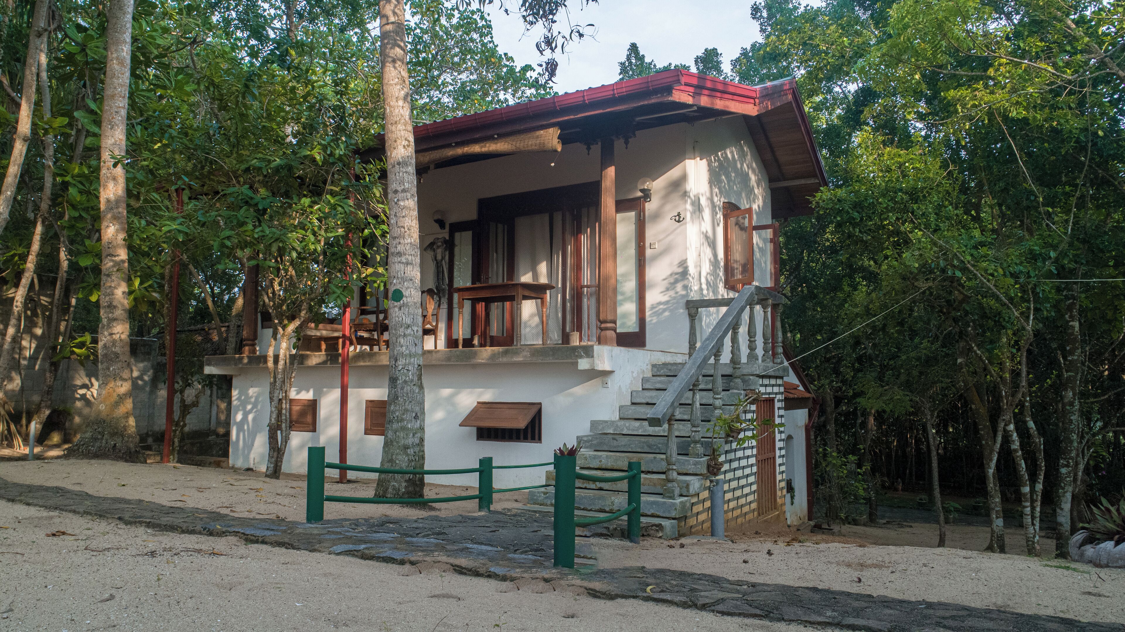 Soundproofing, bed sheets