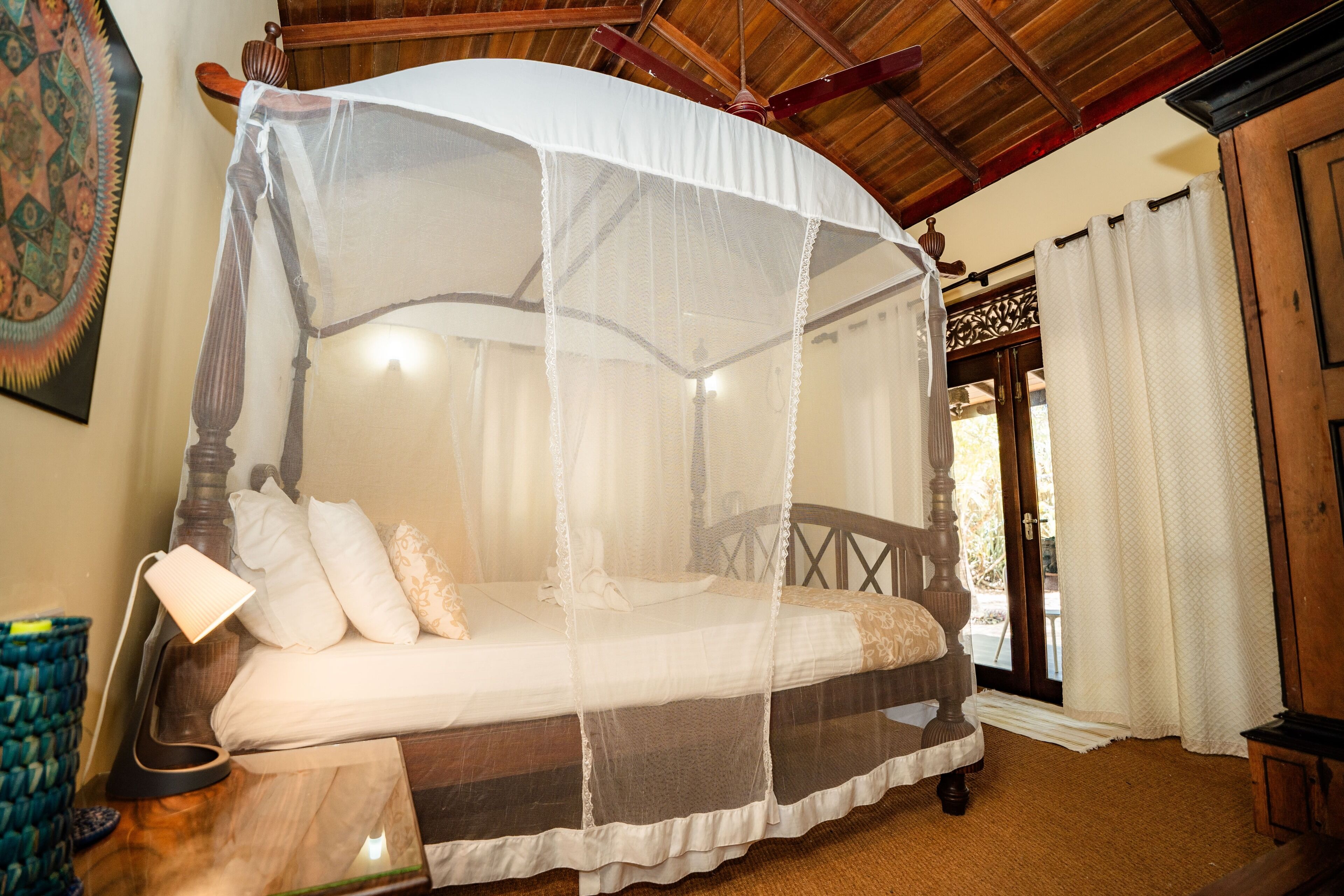 Superior tweepersoonskamer, 1 queensize bed, bubbelbad, uitzicht op zee | Geluiddichte muren, beddengoed