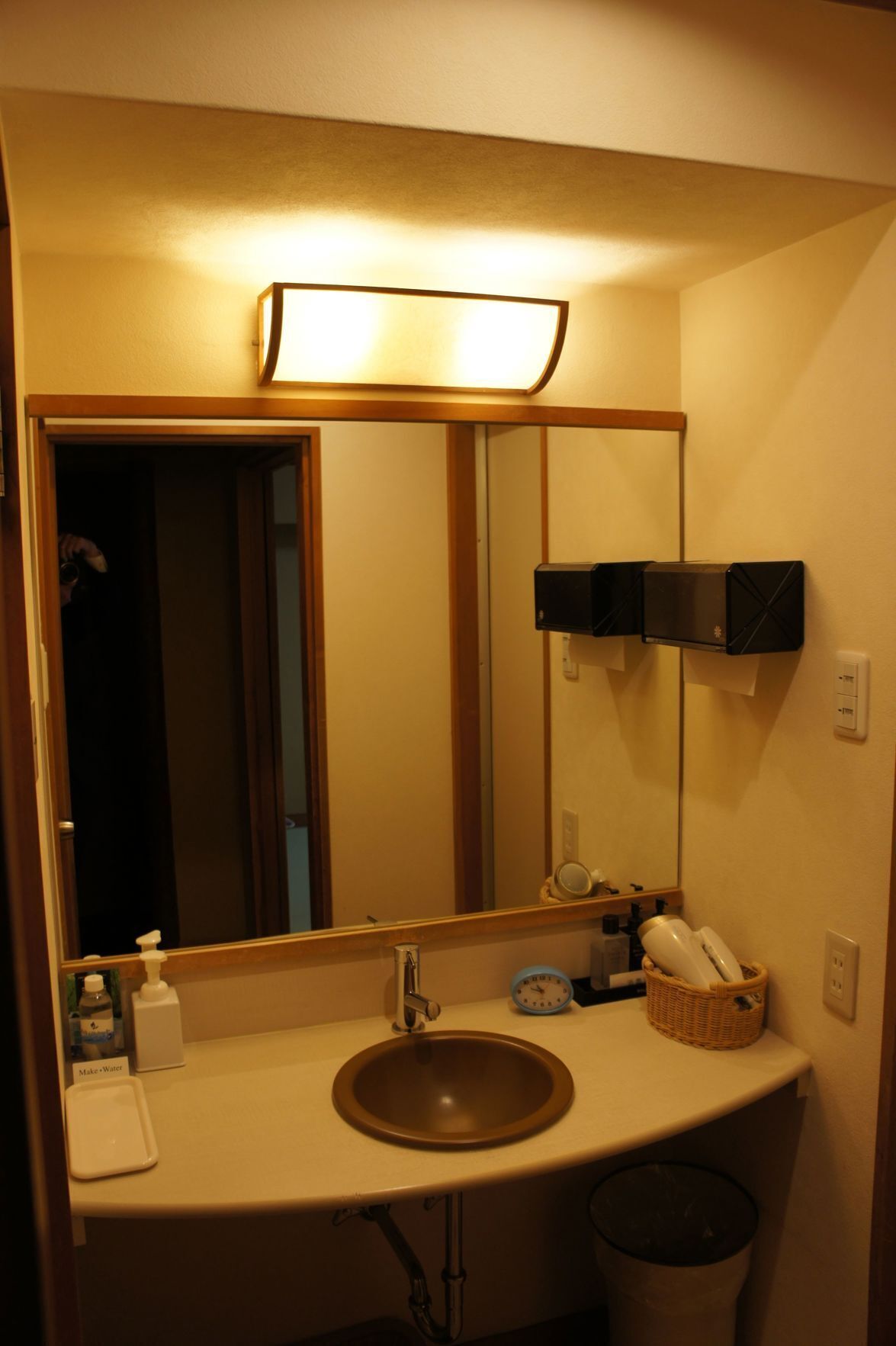 Baño | Tina con regadera, amenidades de baño gratuitas, secadora de cabello 